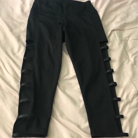 Black Capri leggings - Picture 1 of 3